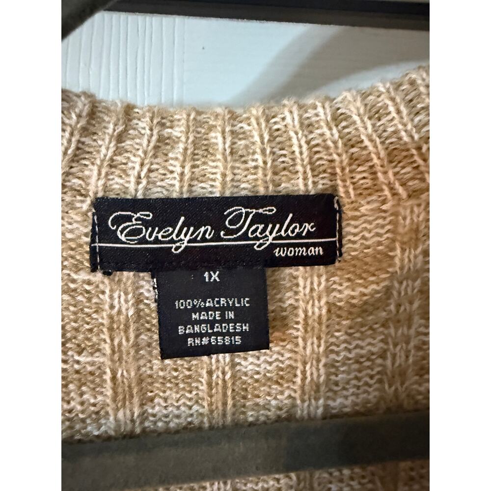 Evelyn Taylor Women's Plus 1X long sweater - Picture 2 of 4